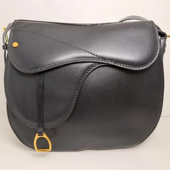 *Rare Vintage GUCCI Black Saddle Bag - Picture 1 of 13